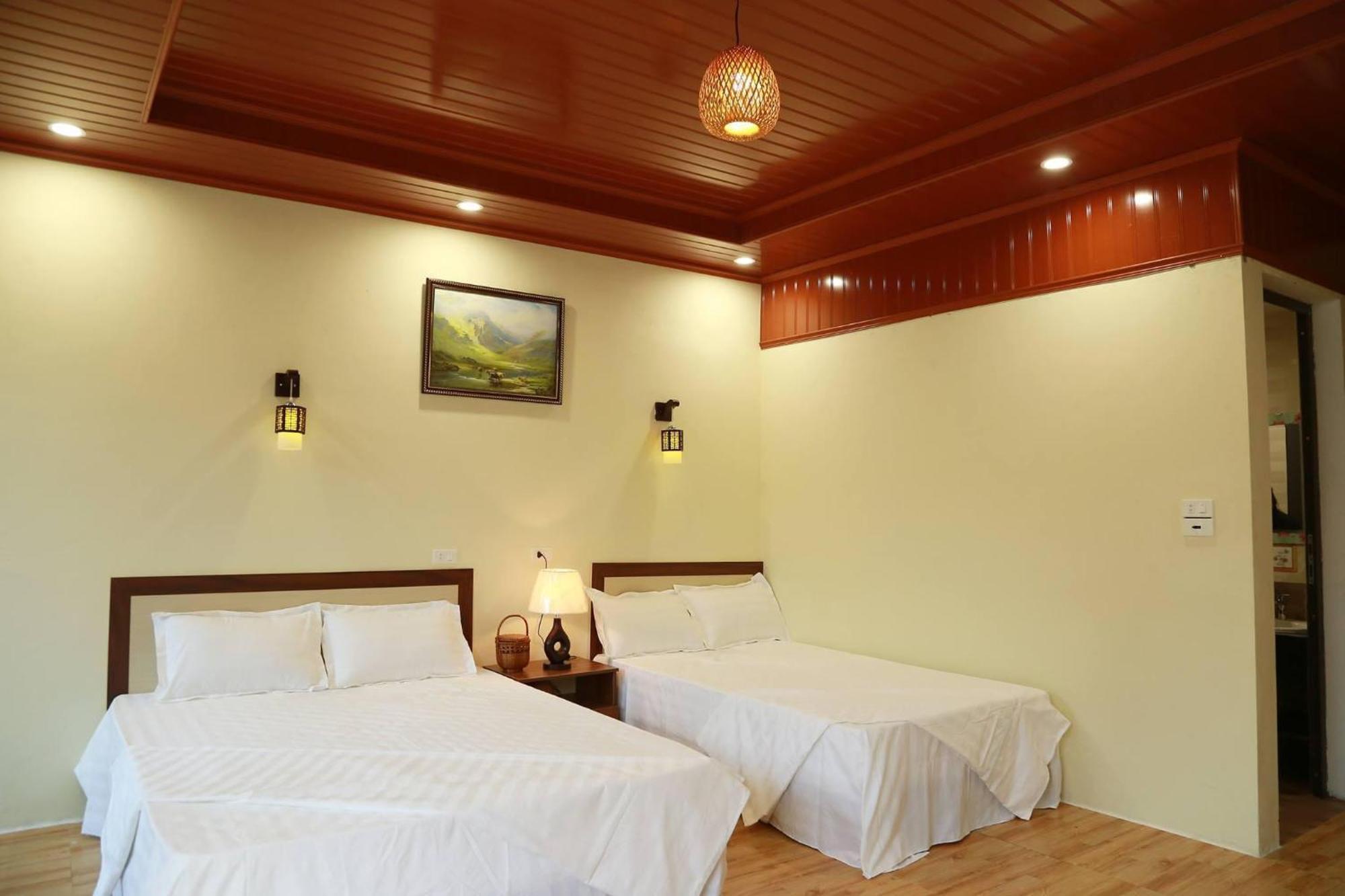Son River House Homestay *
