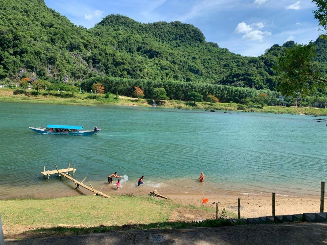 Son River House * Phong Nha