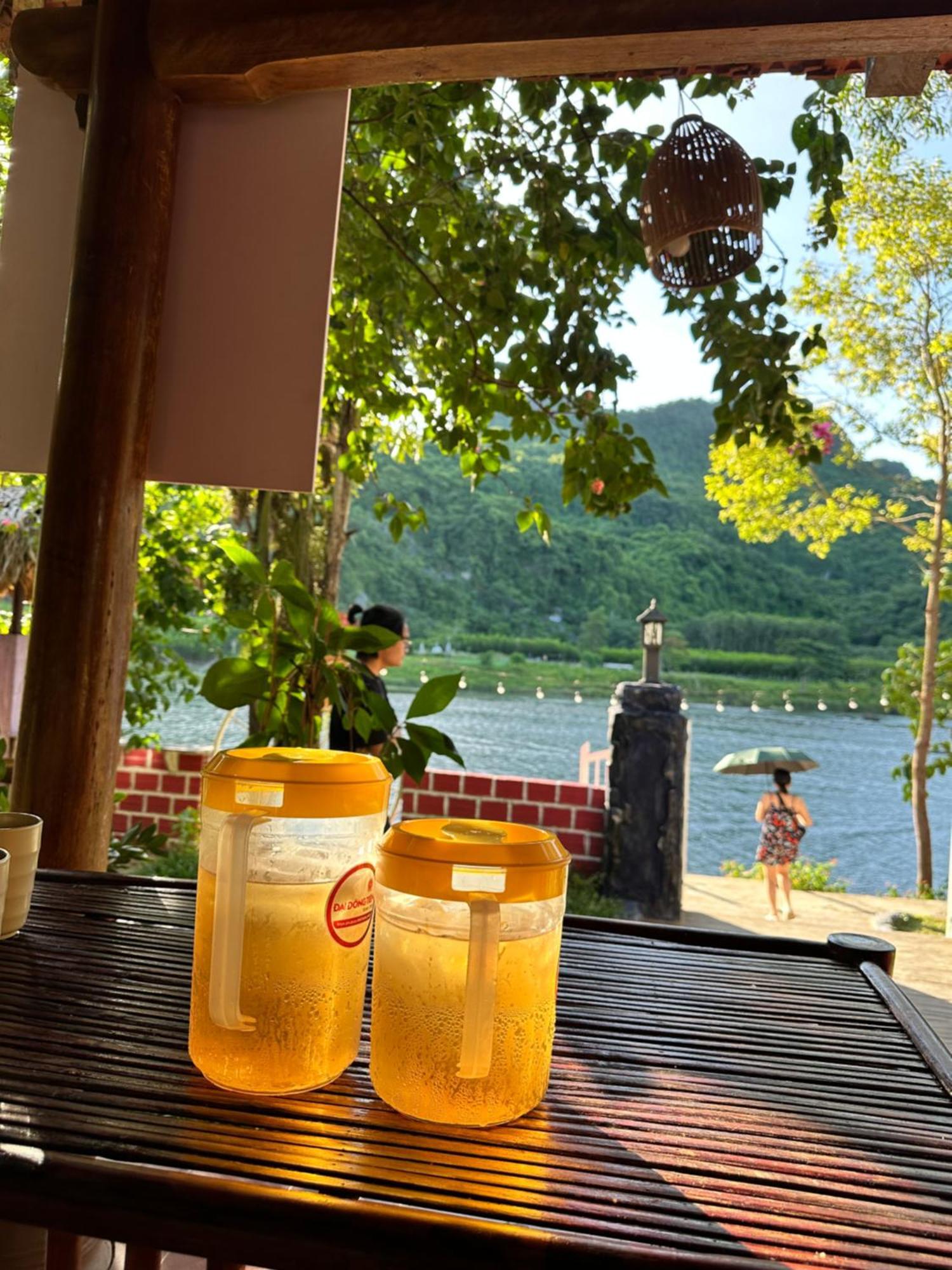 Son River House Homestay *