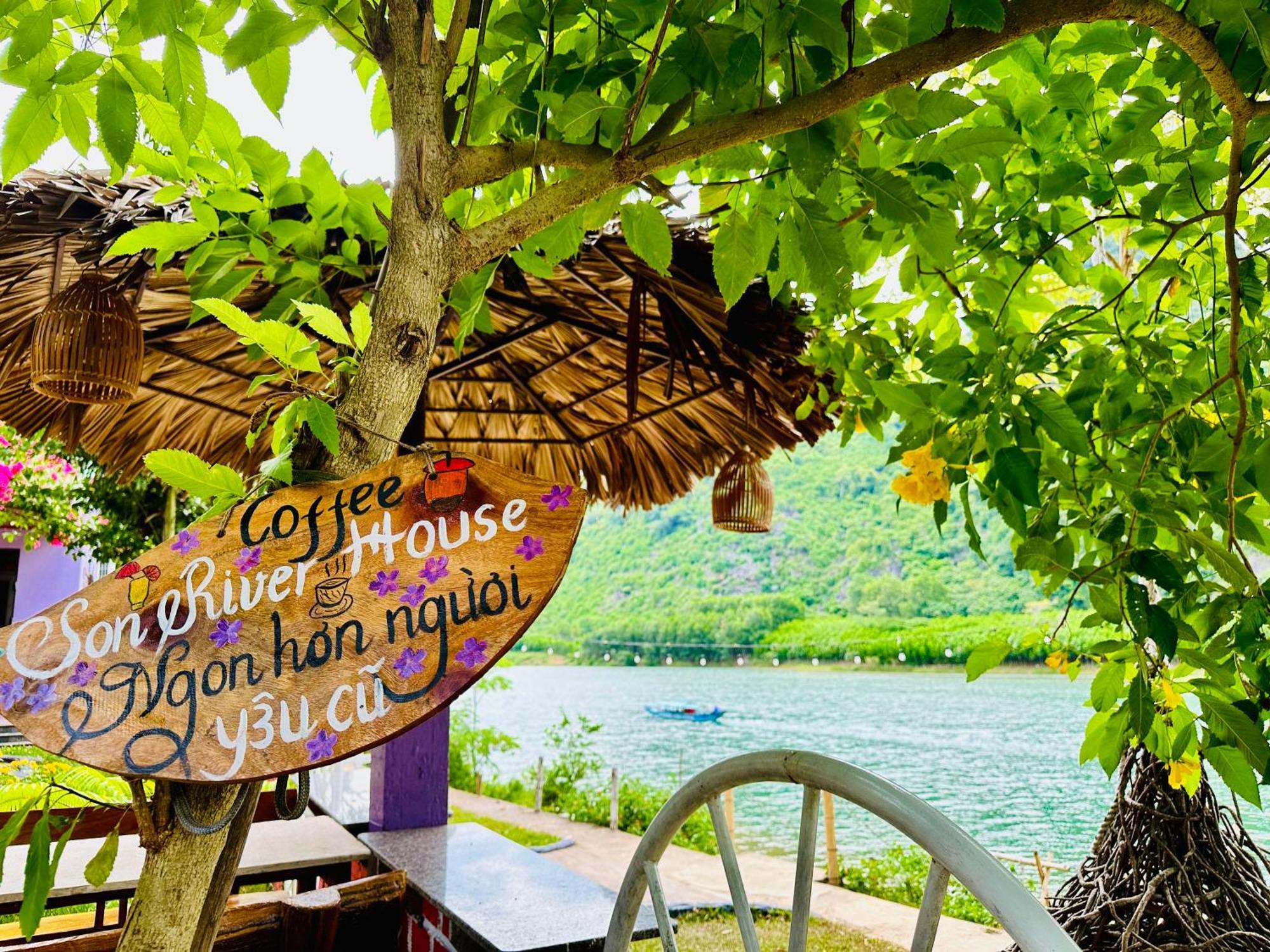 Son River House Homestay Phong Nha